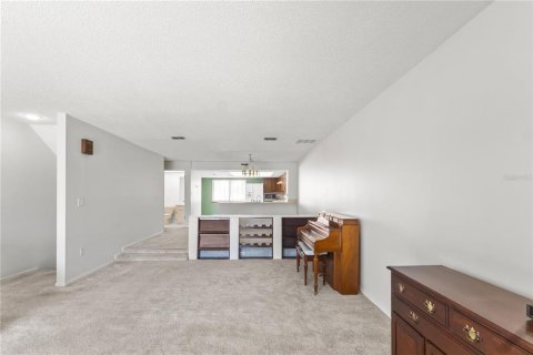 Touwnhouse à vendre à Treasure Island, Floride: 2 chambres, 162.58 m2 № 1907107 - photo 11