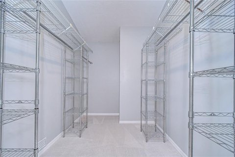House in Brandon, Florida 5 bedrooms, 267.56 sq.m. № 1808226 - photo 18