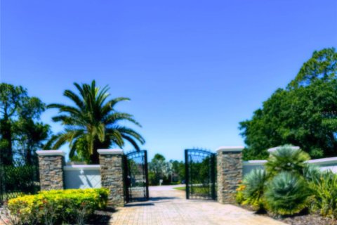 Terreno en Frostproof, Florida № 2221646