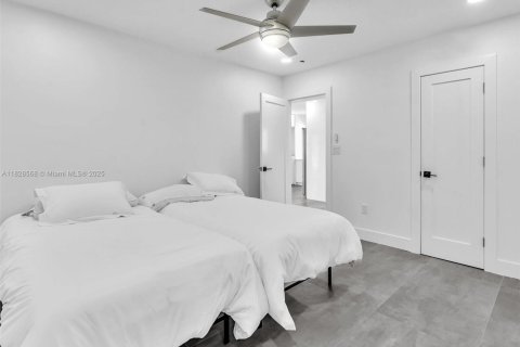 Купить коммерческую недвижимость в Норт-Майами, Флорида № 2034548 - фото 24