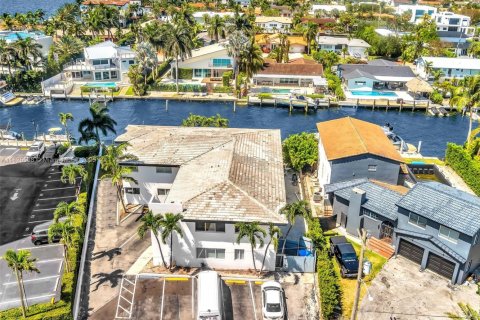 Купить коммерческую недвижимость в Норт-Майами, Флорида № 2034548 - фото 3