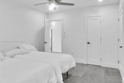 Купить коммерческую недвижимость в Норт-Майами, Флорида № 2034548 - фото 28