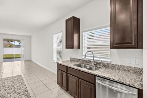 Casa en venta en Saint Lucie, Florida, 4 dormitorios, 184.41 m2 № 2386235 - foto 14