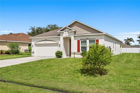 Casa en venta en Saint Lucie, Florida, 4 dormitorios, 184.41 m2 № 2386235 - foto 4