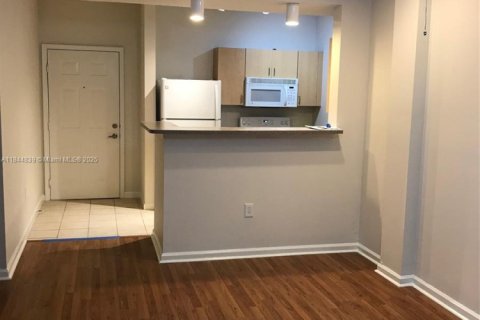 Condo in Fort Lauderdale, Florida, 2 bedrooms  № 1843984 - photo 1