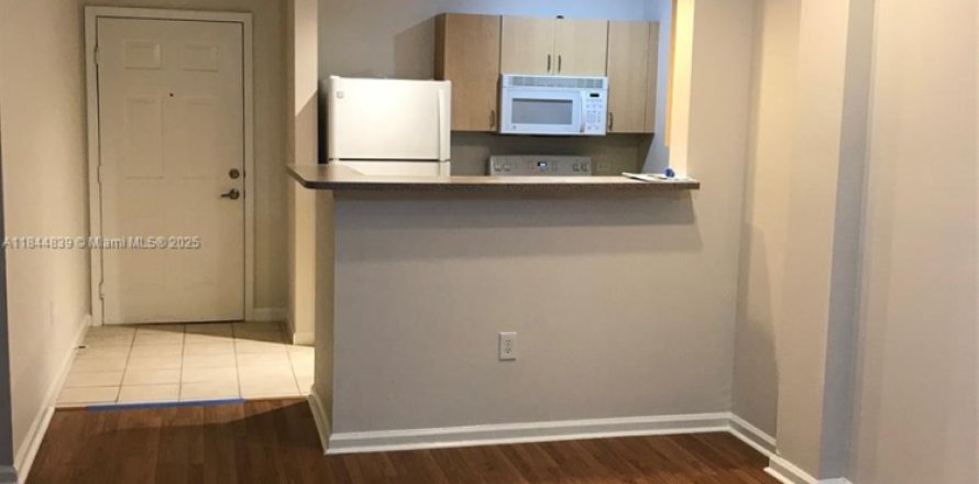 Condo in Fort Lauderdale, Florida, 2 bedrooms  № 1843984