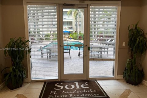 Condo in Fort Lauderdale, Florida, 2 bedrooms  № 1843984 - photo 7