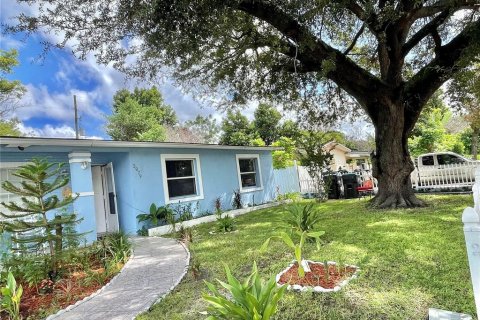 Villa ou maison à vendre à Orlando, Floride: 3 chambres, 150.13 m2 № 2344767 - photo 2