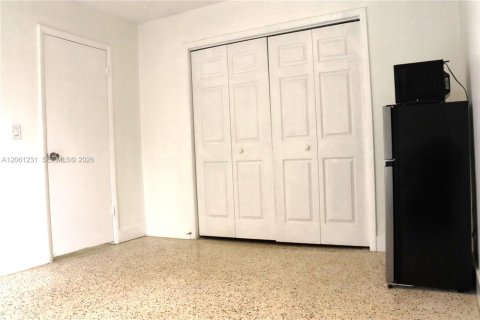 Commercial property in Miami, Florida 1 bedroom, 20.44 sq.m. № 2246688 - photo 4