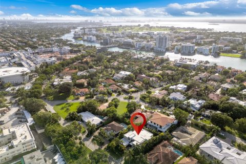 Villa ou maison à louer à Bal Harbour, Floride: 7 chambres, 573.11 m2 № 1946423 - photo 6
