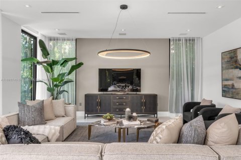 Villa ou maison à louer à Bal Harbour, Floride: 7 chambres, 573.11 m2 № 1946423 - photo 20