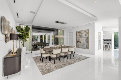 Villa ou maison à louer à Bal Harbour, Floride: 7 chambres, 573.11 m2 № 1946423 - photo 16