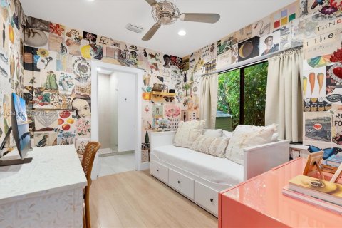 House in Miami, Florida 4 bedrooms, 286.7 sq.m. № 2087918 - photo 28