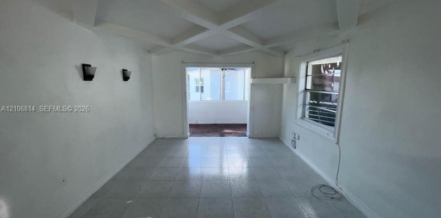 Condo à Margate, Floride, 2 chambres  № 2423319
