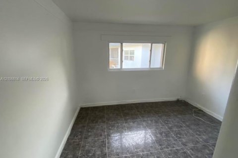 Copropriété à louer à Margate, Floride: 2 chambres, 92.9 m2 № 2423319 - photo 5
