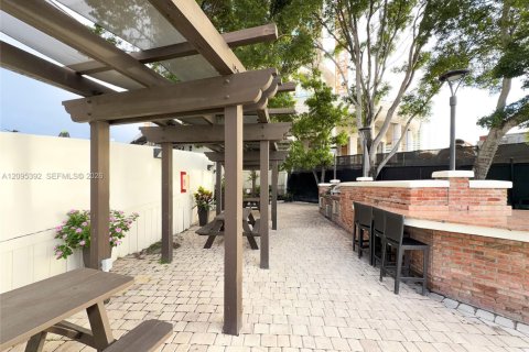 Condo in Miami, Florida, 1 bedroom  № 2393260 - photo 26