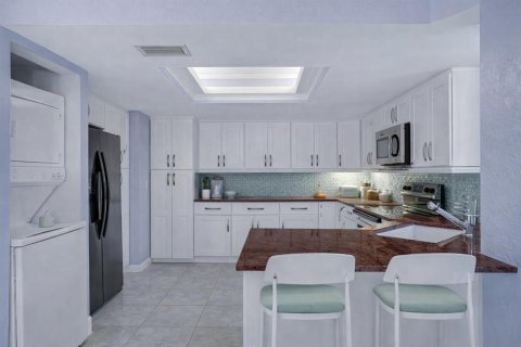 Condo in Palm Coast, Florida, 1 bedroom № 2094764 - photo 6