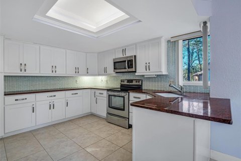 Condo in Palm Coast, Florida, 1 bedroom № 2094764 - photo 25
