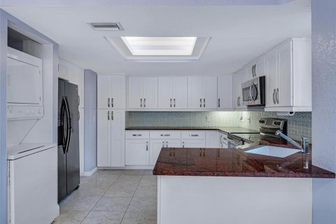 Condo in Palm Coast, Florida, 1 bedroom № 2094764 - photo 23