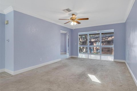 Condo in Palm Coast, Florida, 1 bedroom № 2094764 - photo 9