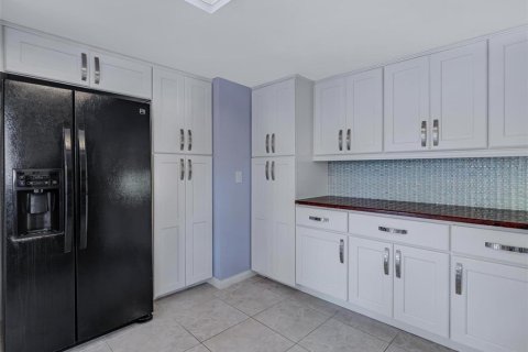 Condo in Palm Coast, Florida, 1 bedroom № 2094764 - photo 28