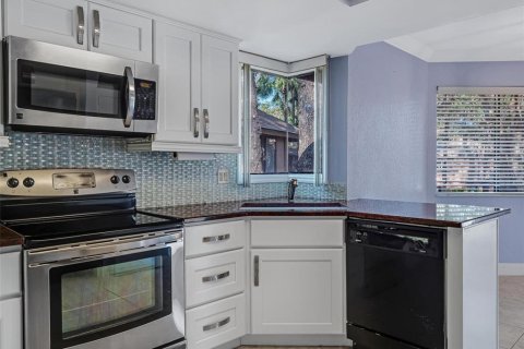Condo in Palm Coast, Florida, 1 bedroom № 2094764 - photo 26