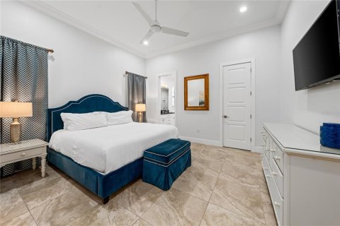 Casa en venta en Kissimmee, Florida, 11 dormitorios, 797.1 m2 № 2291786 - foto 24