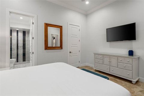 Casa en venta en Kissimmee, Florida, 11 dormitorios, 797.1 m2 № 2291786 - foto 25