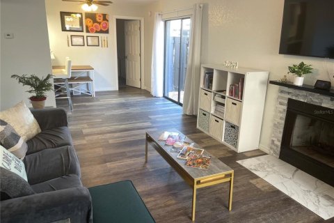 Copropriété à vendre à Tampa, Floride: 2 chambres, 84.73 m2 № 2197465 - photo 4