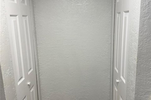 Copropriété à vendre à Tampa, Floride: 2 chambres, 84.73 m2 № 2197465 - photo 17
