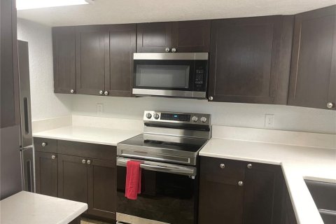 Copropriété à vendre à Tampa, Floride: 2 chambres, 84.73 m2 № 2197465 - photo 9