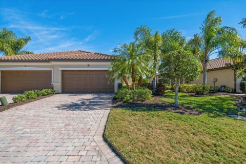 House in Bradenton, Florida 3 bedrooms, 128.86 sq.m. № 2206631
