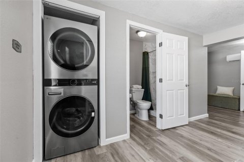 Casa en venta en Lutz, Florida, 4 dormitorios, 188.96 m2 № 2386557 - foto 27