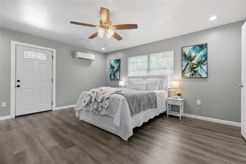 Casa en venta en Lutz, Florida, 4 dormitorios, 188.96 m2 № 2386557 - foto 18