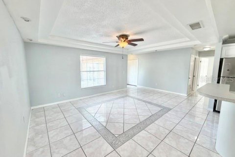 Touwnhouse à louer à Deltona, Floride: 3 chambres, 160.54 m2 № 2360517 - photo 9