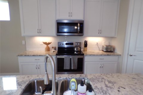 Casa en alquiler en Port Charlotte, Florida, 3 dormitorios, 188.96 m2 № 1907260 - foto 10