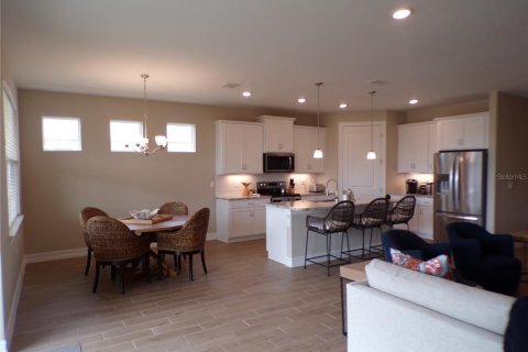 Casa en alquiler en Port Charlotte, Florida, 3 dormitorios, 188.96 m2 № 1907260 - foto 2