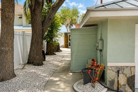 Villa ou maison à vendre à New Port Richey, Floride: 3 chambres, 191.29 m2 № 2212084 - photo 3