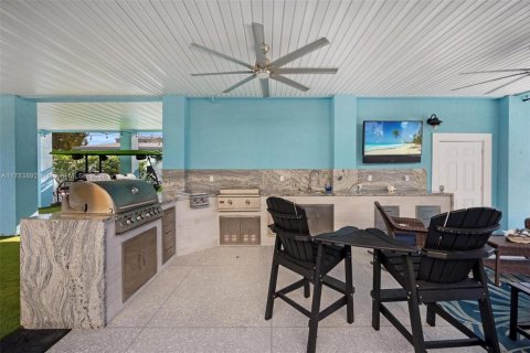 House in Key Largo, Florida 3 bedrooms, 120.4 sq.m. № 1706143 - photo 13