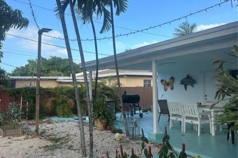 Casa en alquiler en North Miami Beach, Florida, 3 dormitorios, 185.34 m2 № 1872066 - foto 8