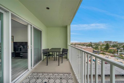 Condominio en venta en Saint Pete Beach, Florida, 2 dormitorios, 105.07 m2 № 2131686 - foto 27