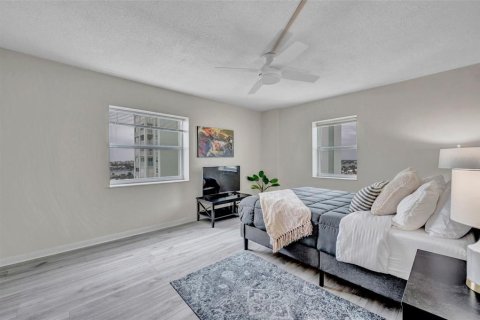 Condominio en venta en Saint Pete Beach, Florida, 2 dormitorios, 105.07 m2 № 2131686 - foto 20