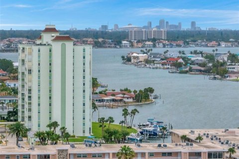 Condominio en venta en Saint Pete Beach, Florida, 2 dormitorios, 105.07 m2 № 2131686 - foto 30
