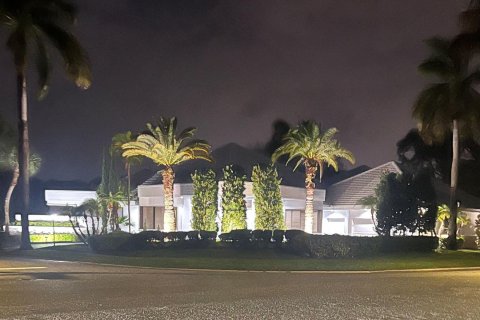 Casa en venta en Boca Raton, Florida, 3 dormitorios, 385.92 m2 № 2146242 - foto 3