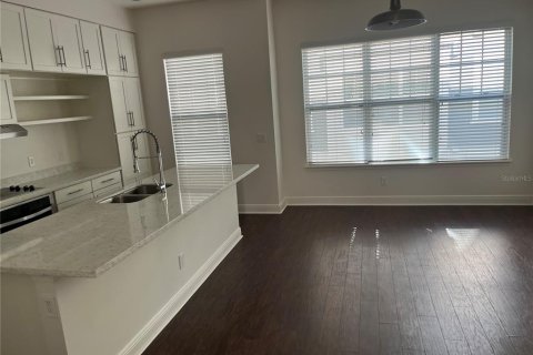 Touwnhouse à vendre à Orlando, Floride: 4 chambres, 190.08 m2 № 1918342 - photo 5