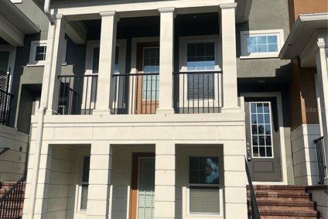 Touwnhouse à vendre à Orlando, Floride: 4 chambres, 190.08 m2 № 1918342 - photo 1