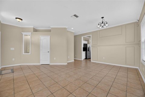 House in Lutz, Florida 4 bedrooms, 180.79 sq.m. № 2273139 - photo 5