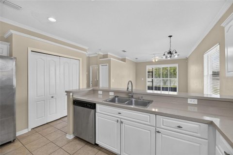 House in Lutz, Florida 4 bedrooms, 180.79 sq.m. № 2273139 - photo 24