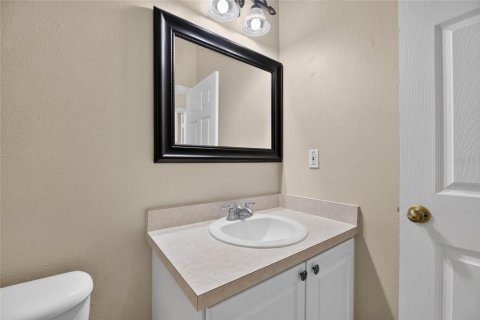 House in Lutz, Florida 4 bedrooms, 180.79 sq.m. № 2273139 - photo 11