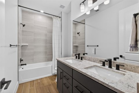 Casa en venta en Palm Beach Gardens, Florida, 4 dormitorios, 252.32 m2 № 2006158 - foto 27